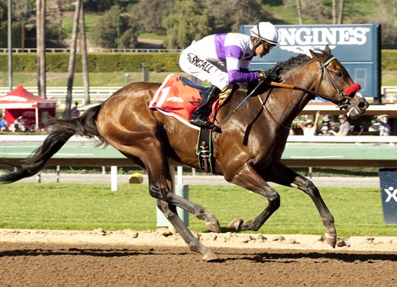 Nyquist Impressive in San Vicente